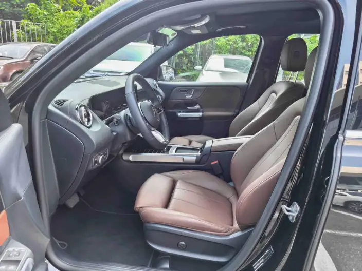 Mercedes-Benz GLB 2024 Model Facelift GLB 220 Fashion Model – фото 6