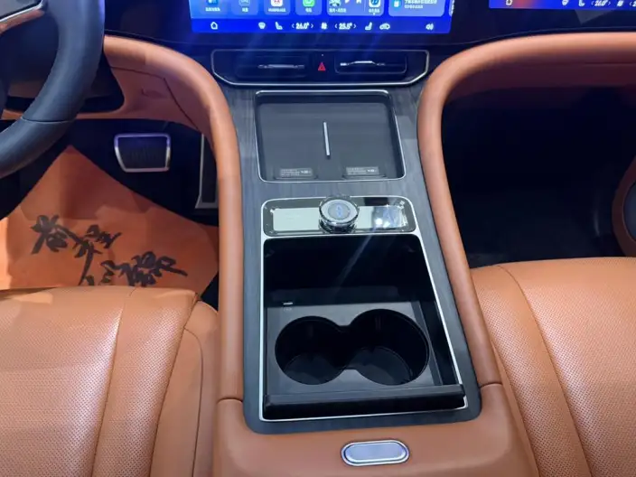 Aito M9 2024 Model EV Ultra VI seat Edition – фото 10
