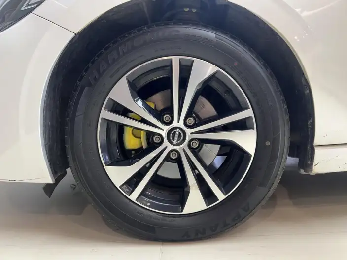 Nissan Sylphy 2023 Model 1.6L CVT Yuexiang Edition – фото 5