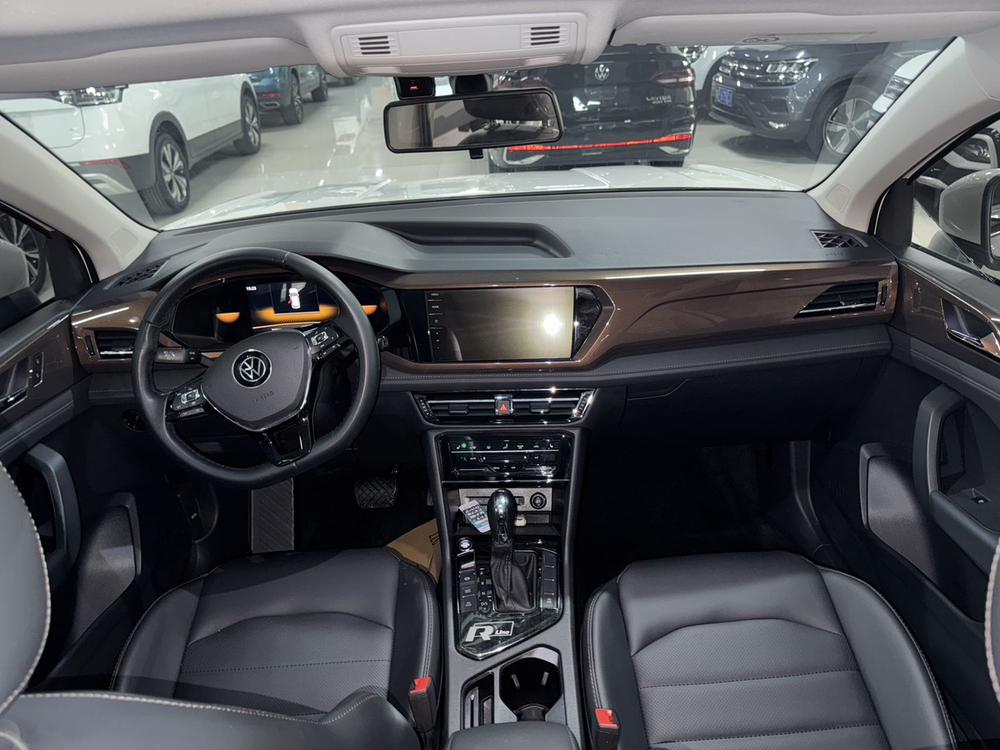 Volkswagen Tharu 2022 280TSI 2WD Luxury – фото 7