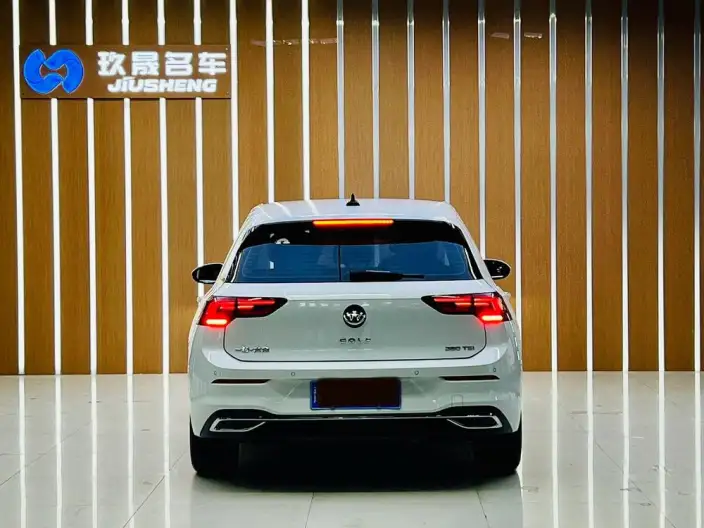 Volkswagen Golf 2023 Model 280TSI DSG Pro