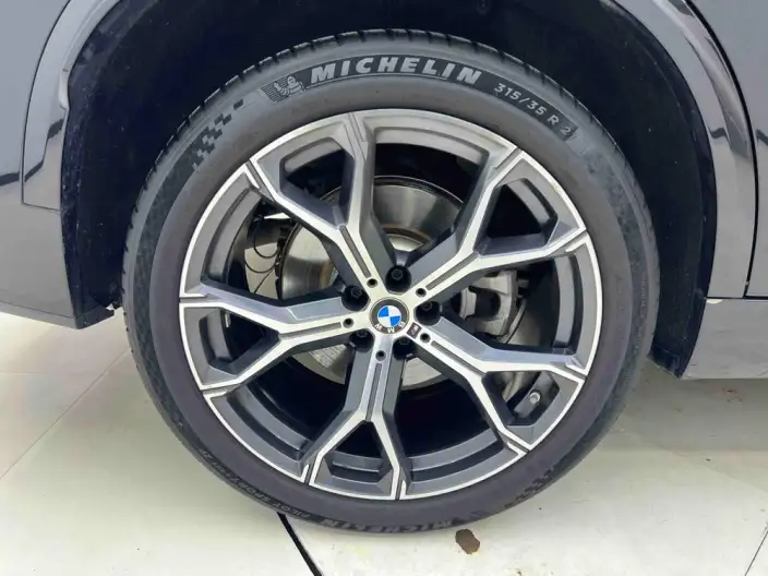 BMW X5 2023 Model xDrive30Li Exclusive Model M Sports Set – фото 7
