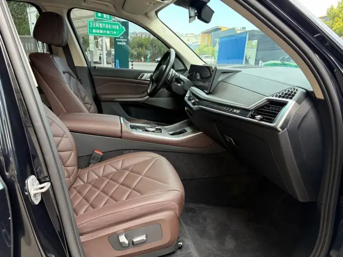 BMW X5 2023 Model xDrive30Li Exclusive Model M Sports Set – фото 10
