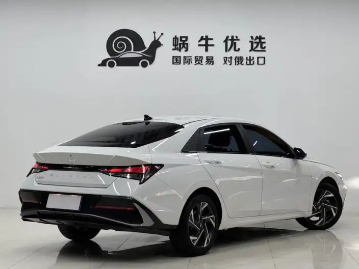 Hyundai Ioniq 2023 Model 1.5L CVT GLX Elite Edition – фото 6