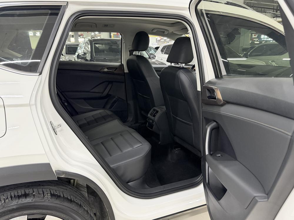 Volkswagen Tharu 2022 280TSI 2WD Luxury – фото 12