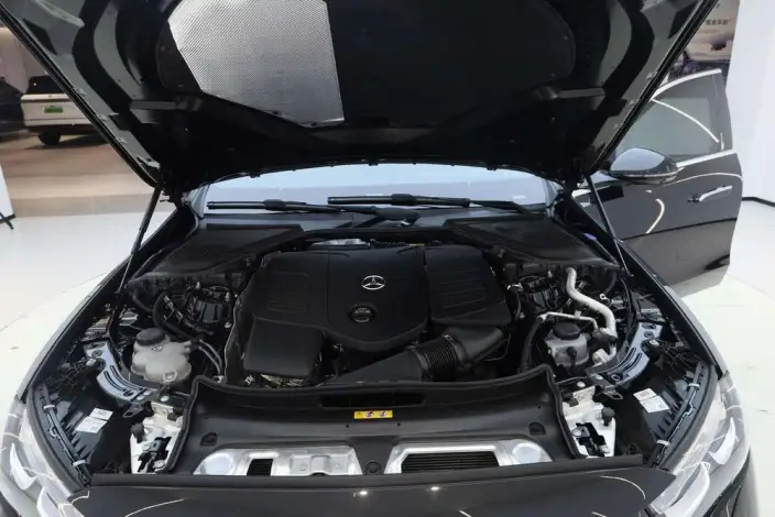 Mercedes-Benz E-Class 2024 Model E 300 L Luxury Model sedan – фото 9