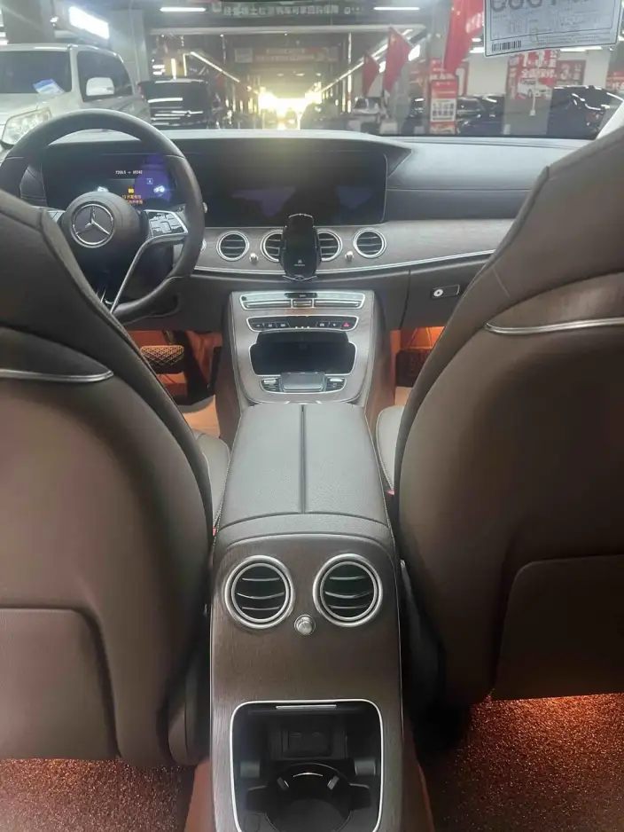 Mercedes-Benz E-Class 2023 Model E 300 L Luxury Model sedan – фото 7