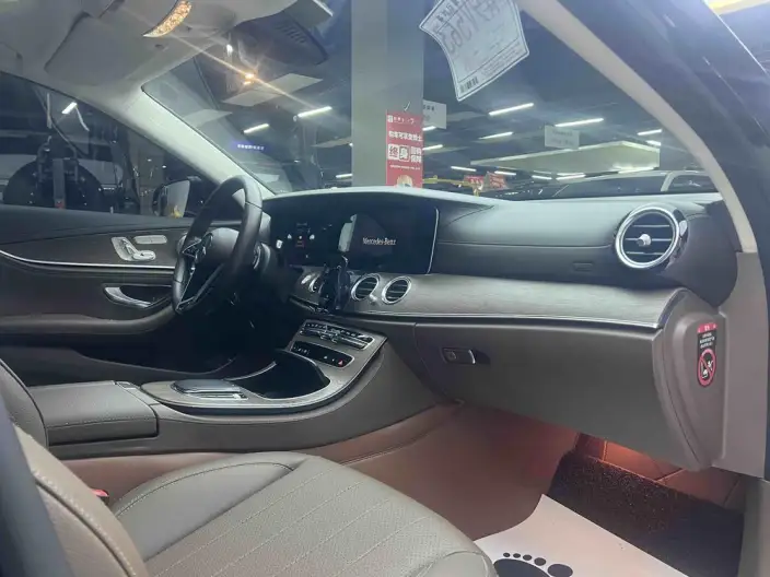 Mercedes-Benz E-Class 2023 Model E 300 L Luxury Model sedan – фото 10