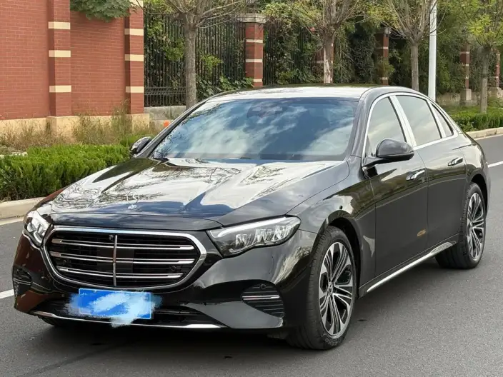 Mercedes-Benz E-Class 2025 Model E 300 L Luxury Model sedan – фото 1