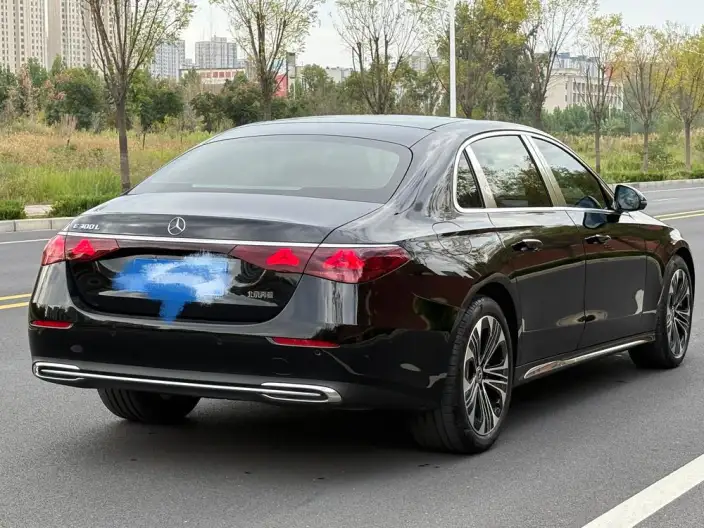 Mercedes-Benz E-Class 2025 Model E 300 L Luxury Model sedan – фото 7