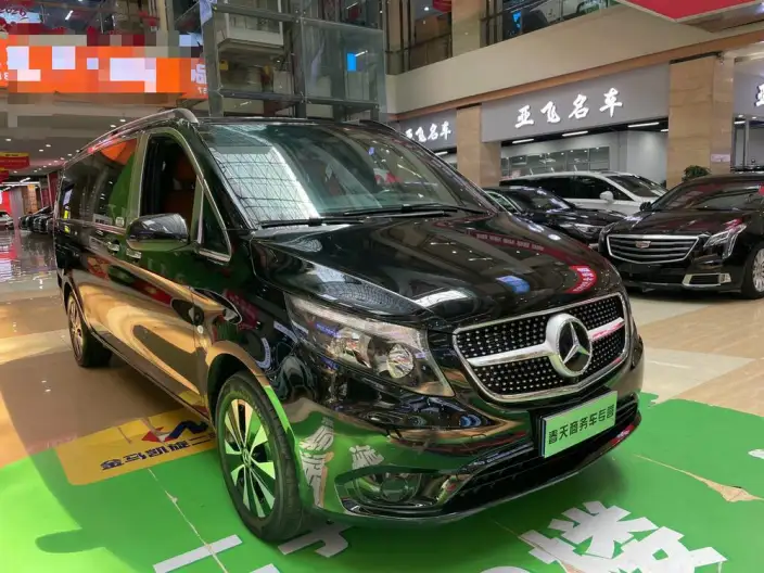 Viano 2023 Model 2.0T Elite Edition 7 seat – фото 3