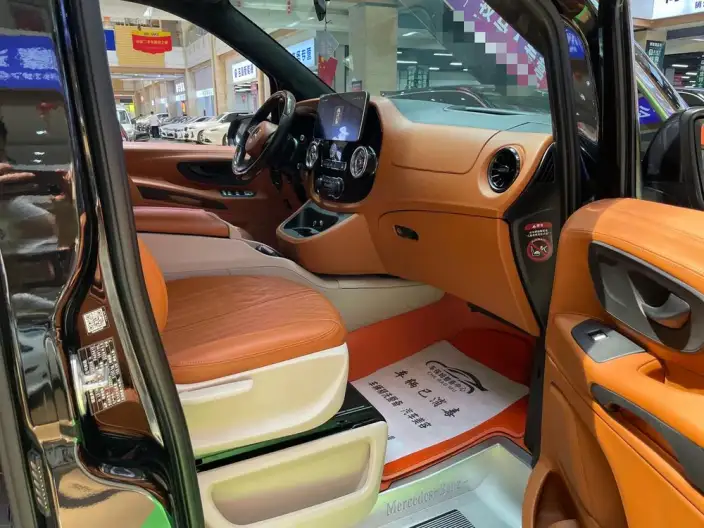 Viano 2023 Model 2.0T Elite Edition 7 seat – фото 8