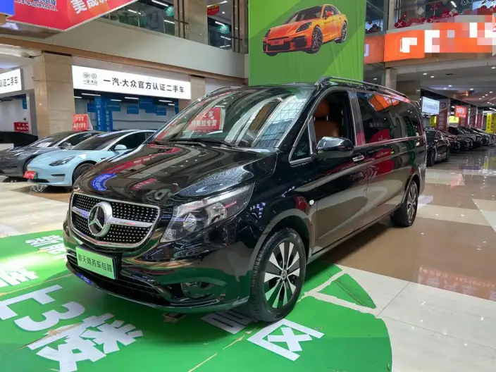 Viano 2023 Model 2.0T Elite Edition 7 seat – фото 10