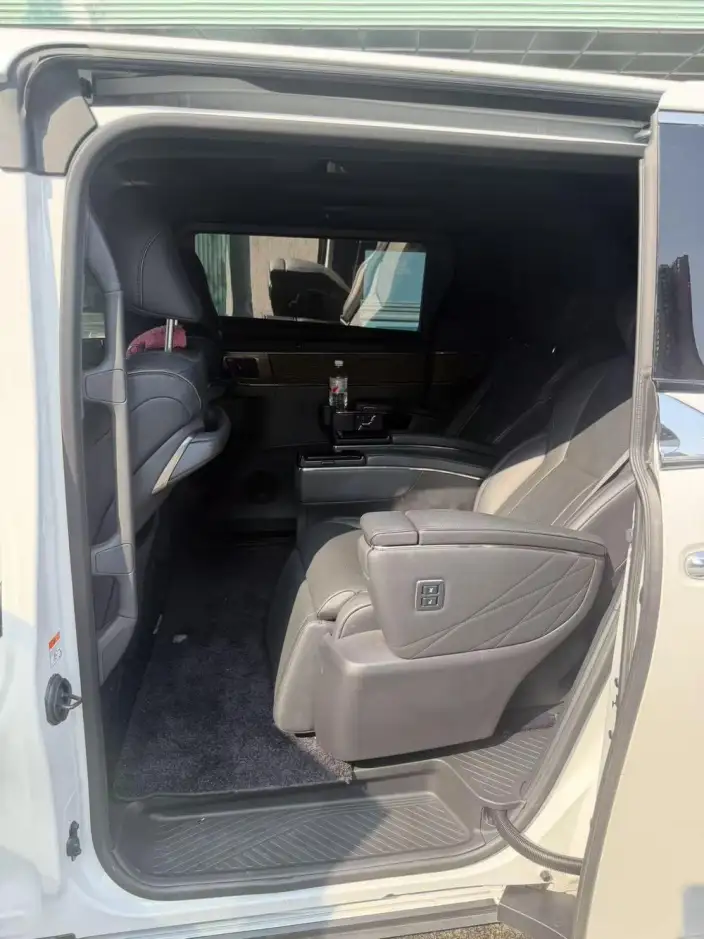 Vellfire 2023 Model Toyota Crown 2.5L Intelligent Hybrid 4WD Supreme Edition – фото 9