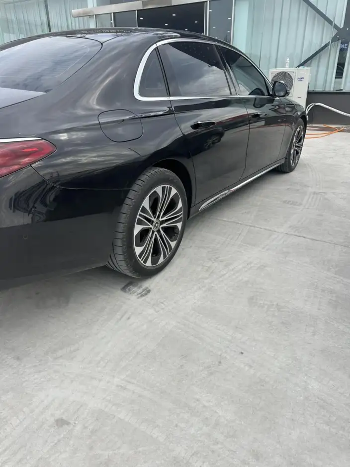Mercedes-Benz E-Class 2026 Model E 300 L Luxury Model sedan – фото 4