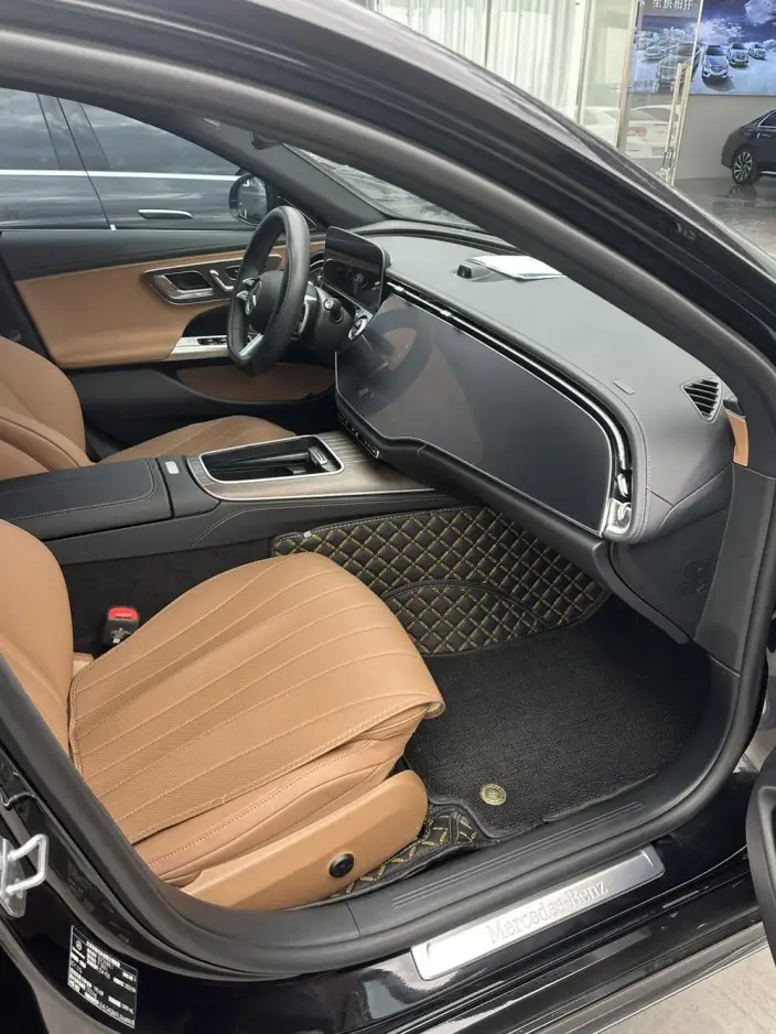 Mercedes-Benz E-Class 2026 Model E 300 L Luxury Model sedan – фото 6