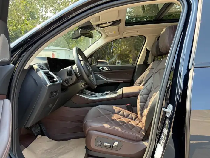 BMW X5 2023 Model xDrive30Li Exclusive Model M Sports Night Set – фото 9