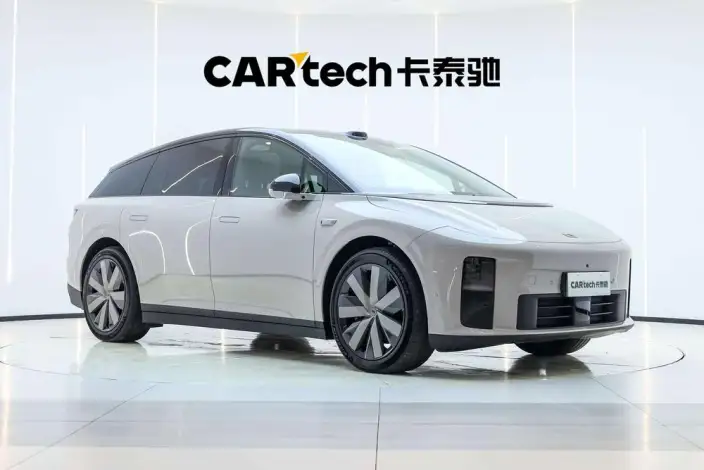 Li Auto i6 2025 Model 4WD Standard Edition – фото 3