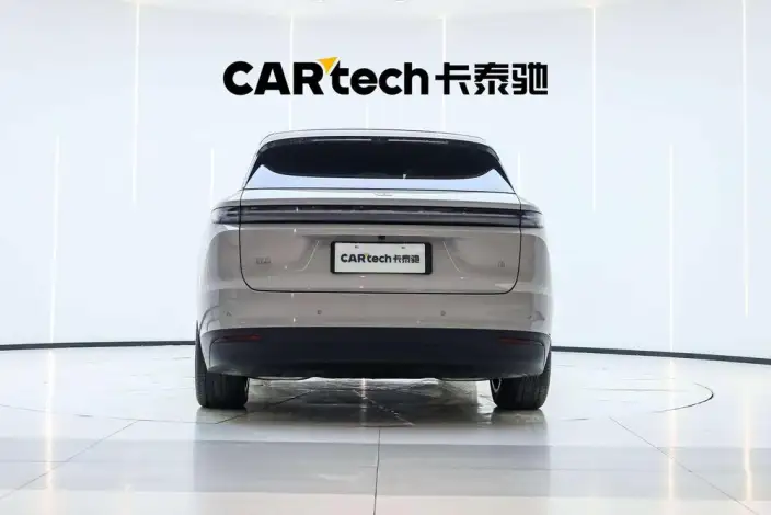 Li Auto i6 2025 Model 4WD Standard Edition – фото 6