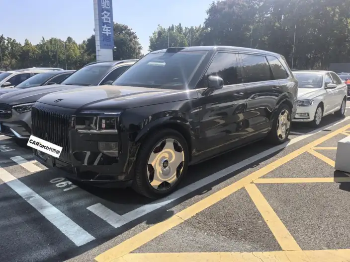 ZEEKR 9X 2025 Model Hyper Edition 70kWh VI seat