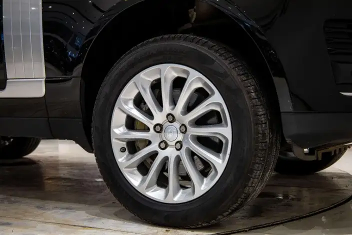 Range Rover 2022 Model 3.0 L6 360PS Shengshi Edition – фото 8
