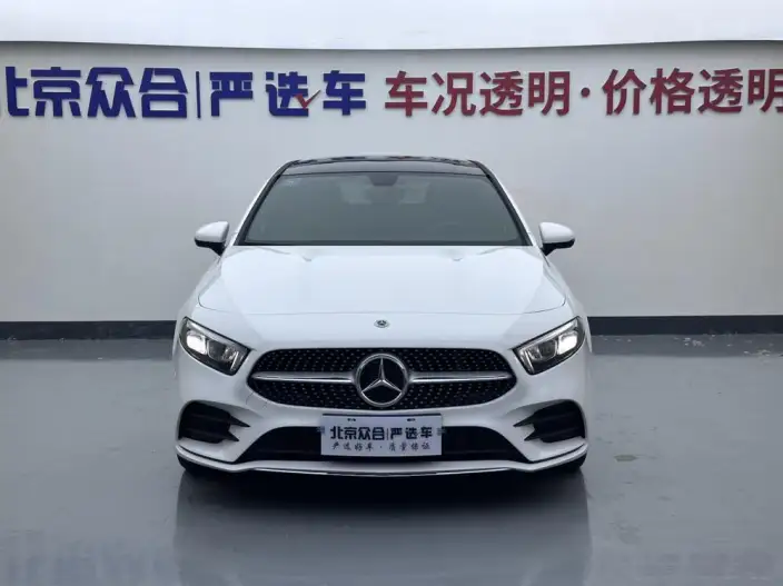 Mercedes-Benz A-class 2022 Model A 200 L Sports sedan Fashion Edition – фото 2