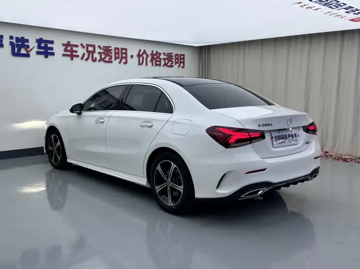 Mercedes-Benz A-class 2022 Model A 200 L Sports sedan Fashion Edition – фото 4