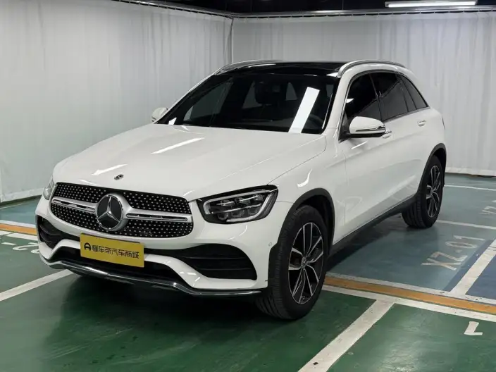 Mercedes-Benz GLC 2022 Model Facelift GLC 260 L 4MATIC Luxury Model – фото 1