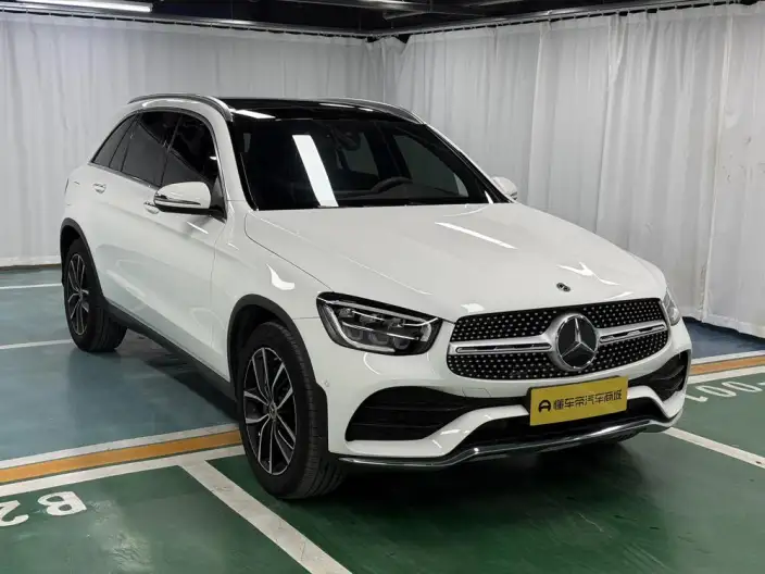 Mercedes-Benz GLC 2022 Model Facelift GLC 260 L 4MATIC Luxury Model – фото 3