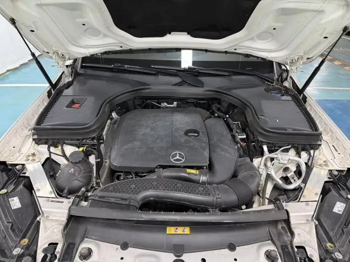 Mercedes-Benz GLC 2022 Model Facelift GLC 260 L 4MATIC Luxury Model – фото 10