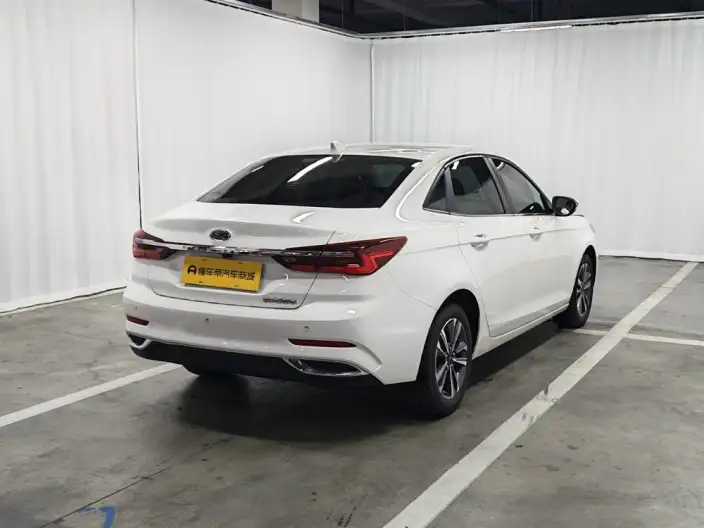Ford Escort 2021 Model 1.5L Automatic Diamond Edition – фото 7