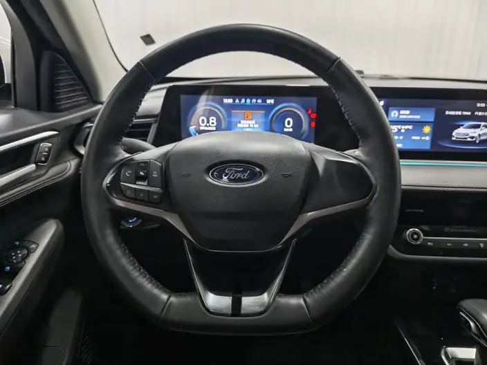 Ford Escort 2021 Model 1.5L Automatic Diamond Edition – фото 9