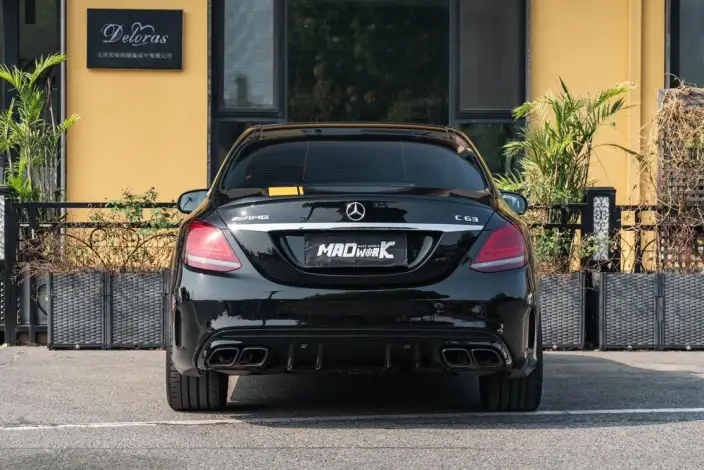 Mercedes-Benz C-Class AMG 2021 Model AMG C 63 Dark Night Special Edition – фото 5