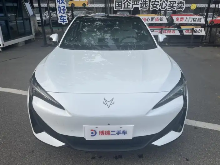Arcfox α-S 5 2025 Model Facelift 560PRO 185kW – фото 2
