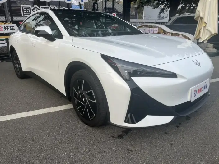 Arcfox α-S 5 2025 Model Facelift 560PRO 185kW – фото 3