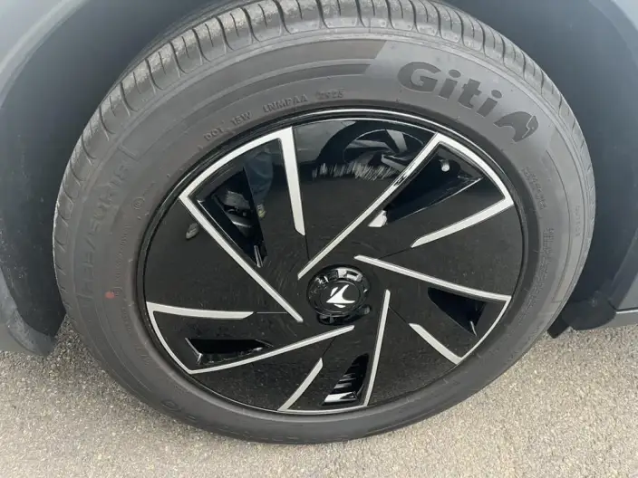 Arcfox α-S 5 2025 Model Facelift 560PRO 185kW – фото 10
