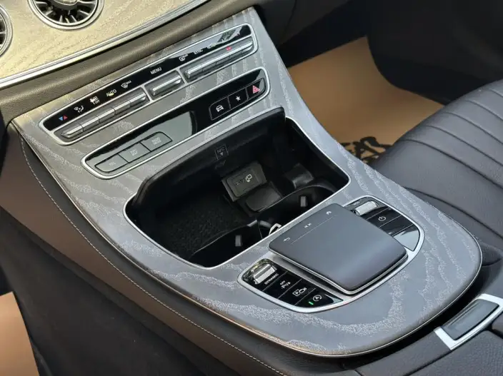 Mercedes-Benz CLS 2021 Model CLS 300 Dynamic Model – фото 10