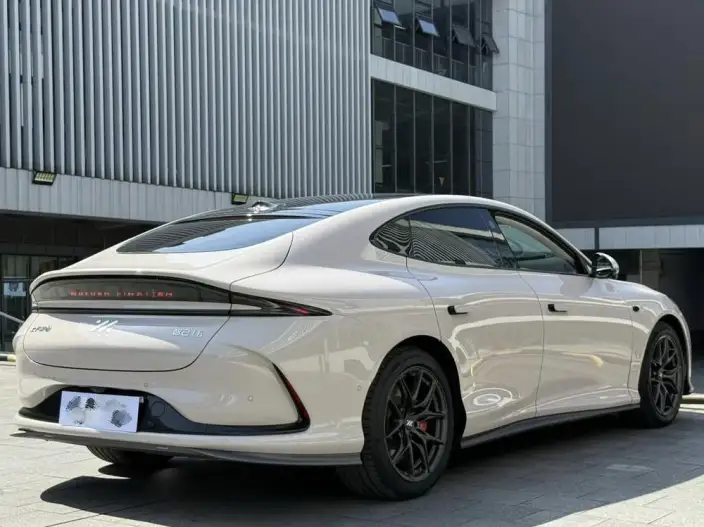 IM L6 2024 Model Max Standard Edition 75kWh – фото 6