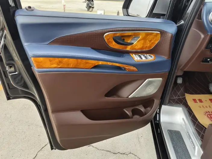 Viano 2021 Model 2.0T Elite Edition 7 seat – фото 7