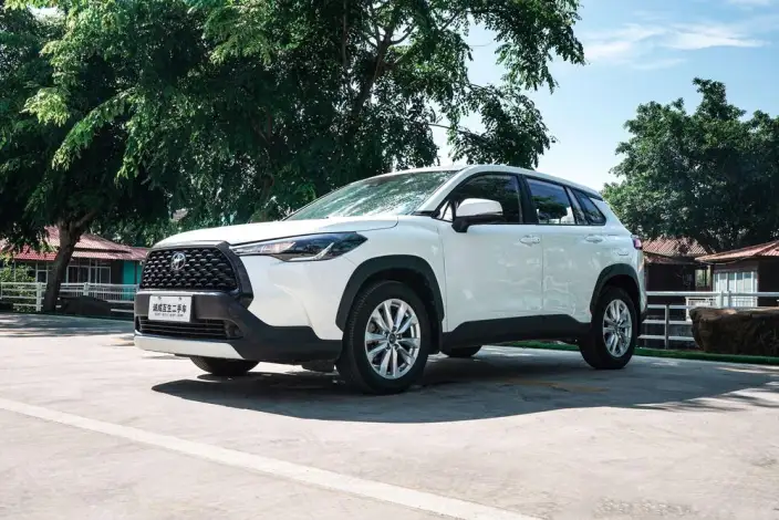 Toyota Corolla Cross 2022 Model 2.0L Pioneer Edition