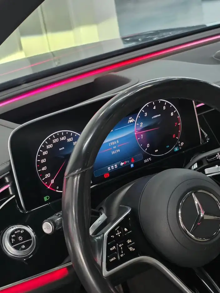 Mercedes-Benz E-Class 2024 Model E 300 L Luxury Model sedan – фото 7