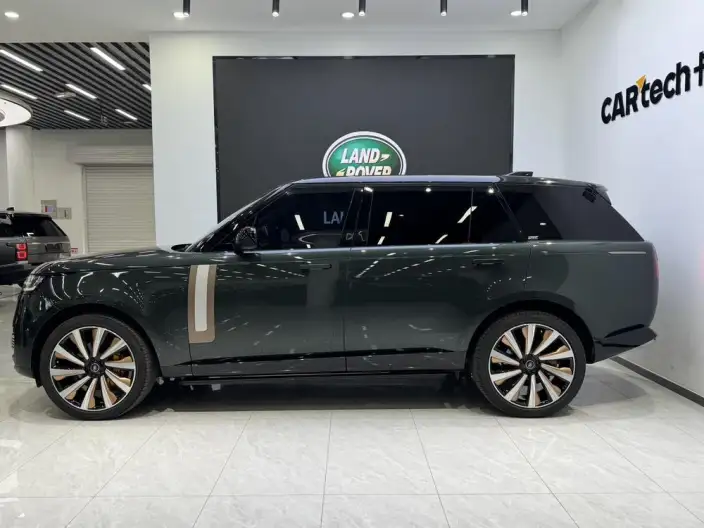Range Rover 2024 Model 3.0 L6 400PS Shengshi Extended Edition 7 seat