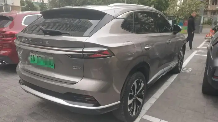 Roewe D5X DMH 2024 Model 135 Ultimate Edition – фото 6
