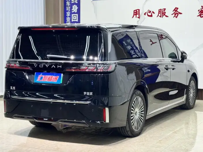 VOYAH Dreamer PHEV 2026 Model Champion Edition – фото 6