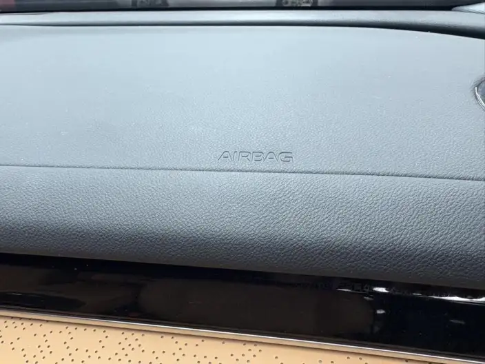 Geely Galaxy E8 PHEV 2025 Model 130km EM-i Premium Edition – фото 9