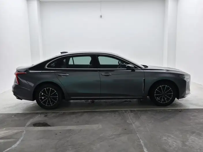Hongqi H5 2023 Model 1.5T DCT Flag Rhythm Edition – фото 8