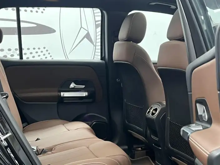 Mercedes-Benz GLB 2025 Model GLB 220 Fashion Model – фото 10