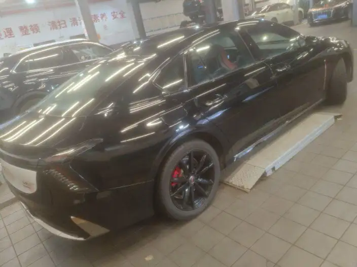 HONGQI H6 2025 Model 2.0T Zhishang Edition – фото 1