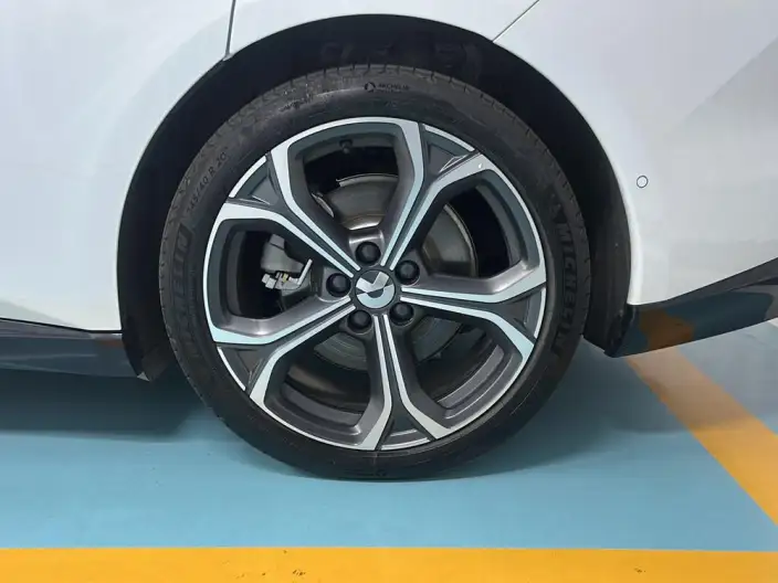 NIO ET5 2025 Model 75kWh – фото 9