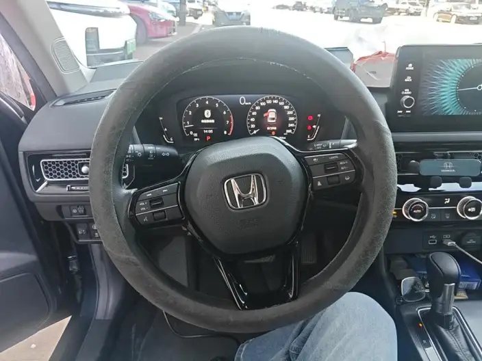 Honda Civic 2022 Model 240TURBO CVT Dynamic Edition – фото 7